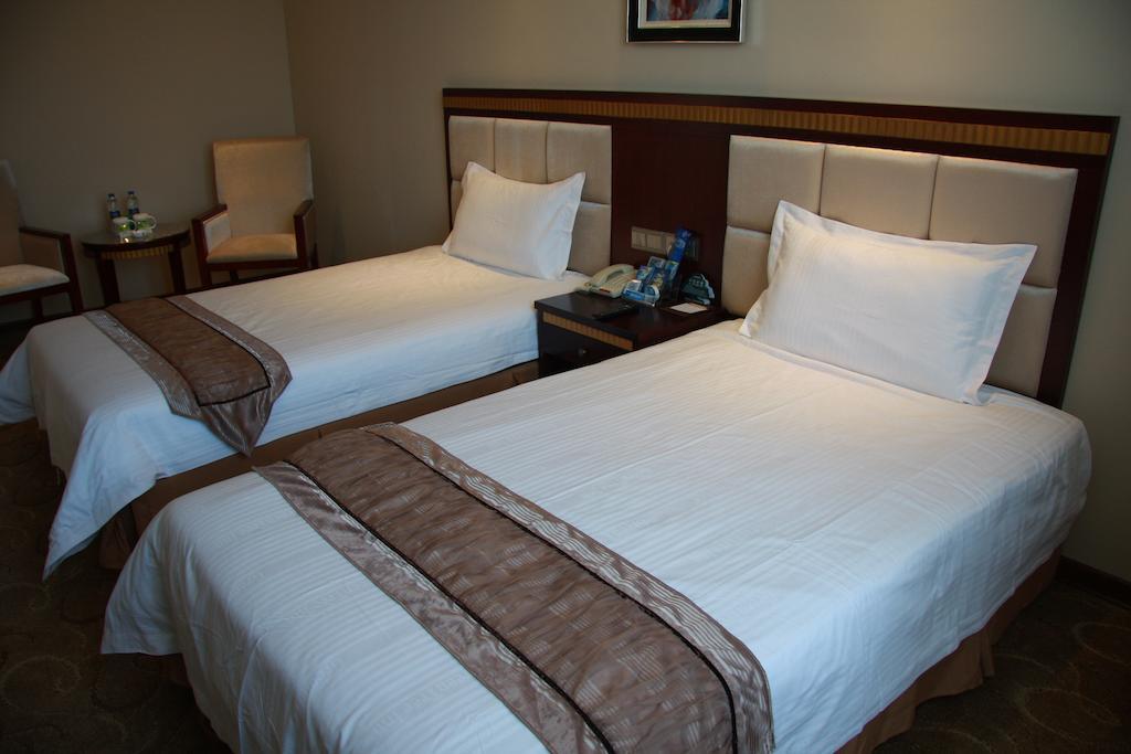 Greentree Inn Guangdong Shantou Chengjiang Road Business Hotel Exterior foto